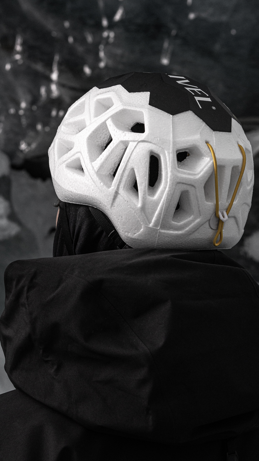 grivel-mutant-casco-ultraligero-de-alpinismo-y-escalada-epp-con-refuerzo-abs image 5