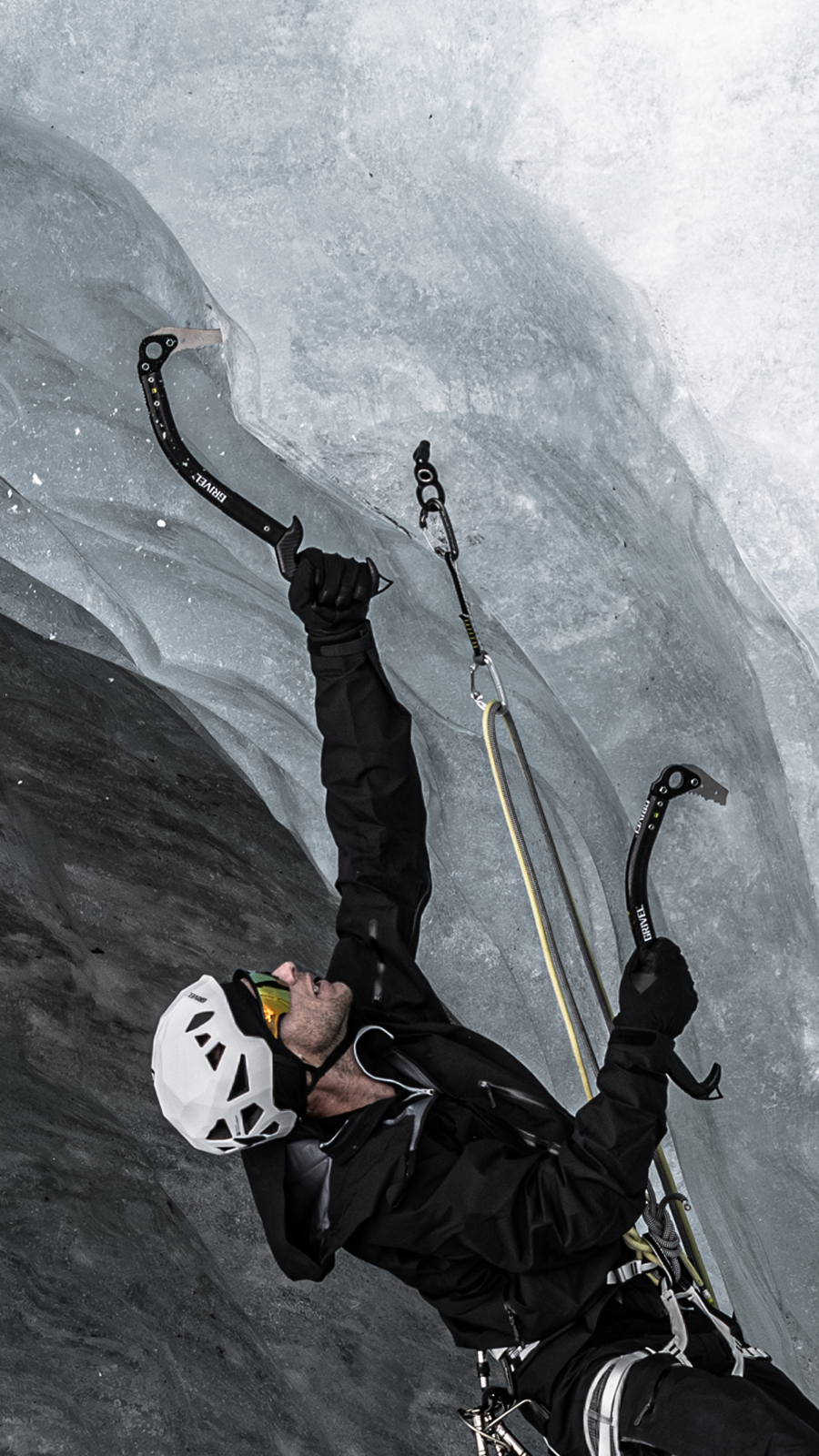 grivel-dark-machine-piolet-t-cnico-ultraligero-para-hielo-y-mixto-con-sistema-va image 4
