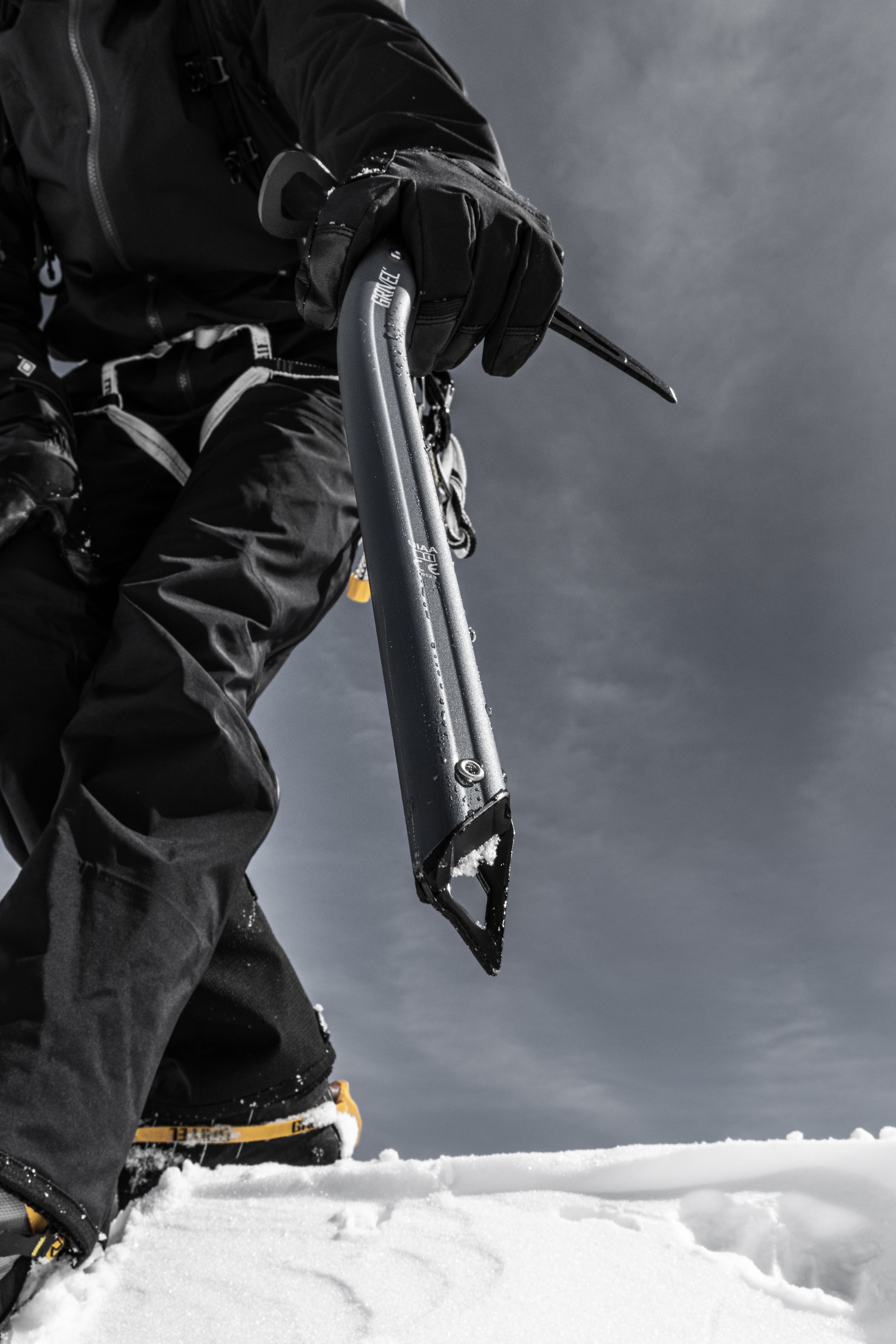 grivel-ghost-evo-piolet-ligero-para-alpinismo-cl-sico-y-terreno-t-cnico-cabeza-d image 7